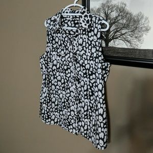 Cute blouse 😎😎plus size 2x!!